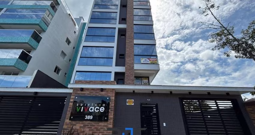 Apartamento três quartos em Caiobá