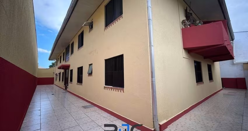 Apartamento com dois dormitórios em Caiobá