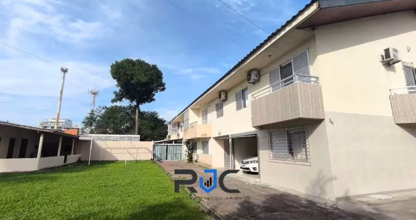 Sobrado em condominio Caiobá
