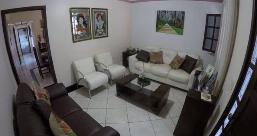 Casa com 6 quartos à venda no Arvoredo, Contagem 