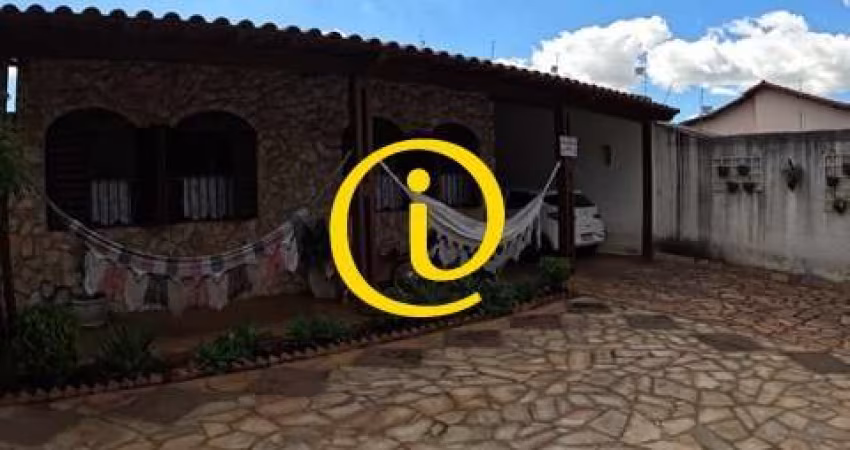 Casa com 3 quartos à venda em Ouro Preto, Belo Horizonte 