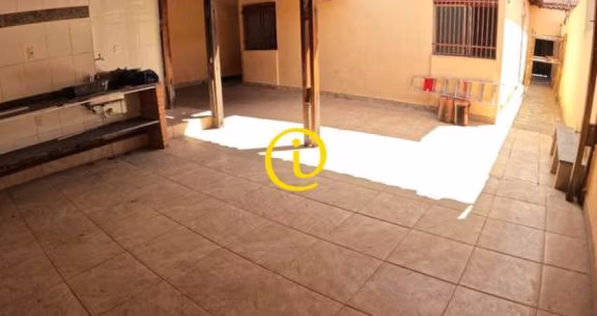 Casa com 3 quartos à venda no Conjunto Celso Machado, Belo Horizonte 