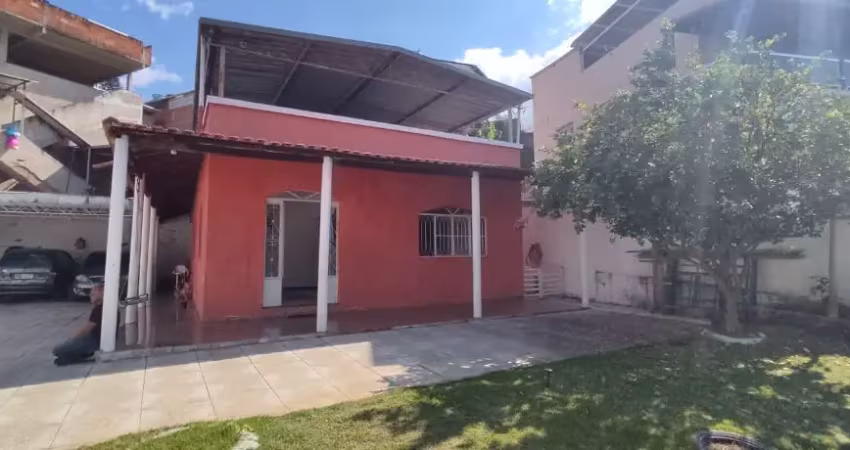 Casa com 3 quartos à venda na Rua Doutor Augusto da Silva, 205, Santa Isabel, Juiz de Fora
