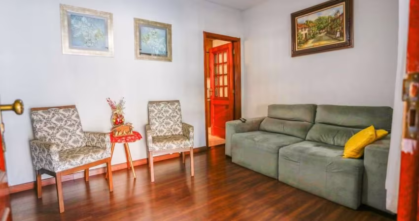 Oportunidade Casa Assobradada no Jardim Simus