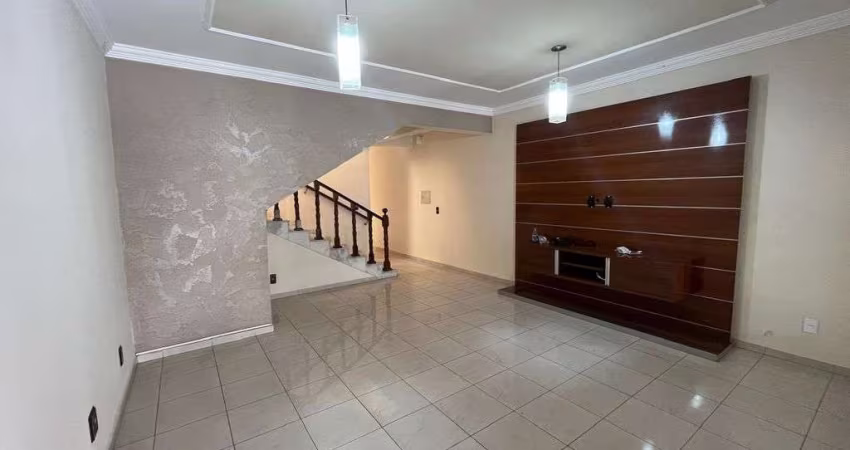 Excwelente Casa Assobradada na Vila Hortência