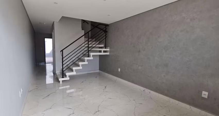 Linda Casa com 2 Suítes no Central Parque – Espaço Gourmet e 2 Vagas!
