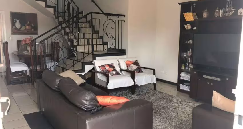 Casa com 4 quartos à venda na Vila Jardini, Sorocaba 