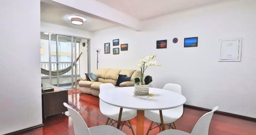 Apartamento semi mobiliado com 2 dormitórios e 1 vaga no Tatuapé