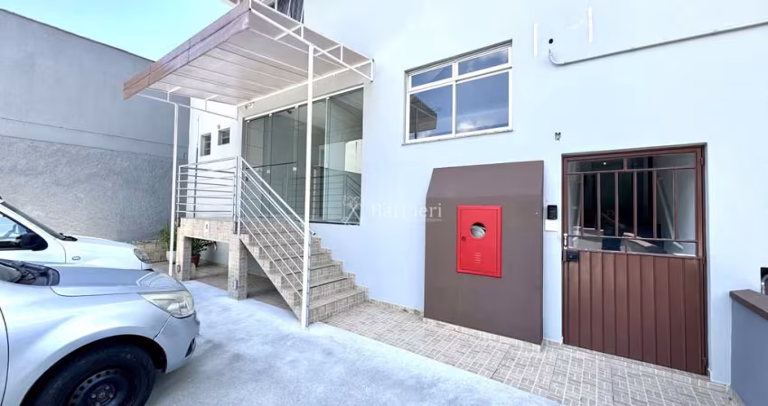 Ponto comercial com 7 salas para alugar em Água Verde, Blumenau 