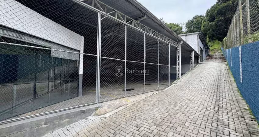 Barracão / Galpão / Depósito com 4 salas para alugar no Velha, Blumenau 