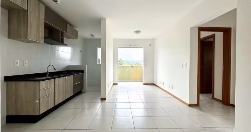 Apartamento com 2 quartos para alugar na Vila Nova, Blumenau 
