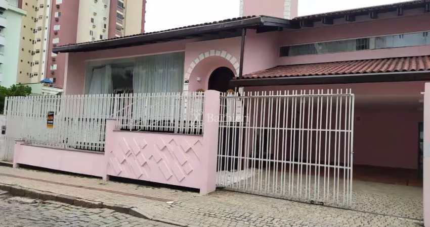 Casa comercial com 5 salas para alugar no Ponta Aguda, Blumenau 