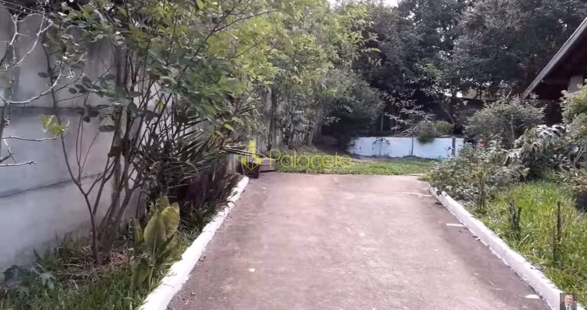 Casa à venda 3 Quartos, 1 Suite, 3 Vagas, 214M², Borba, Pindamonhangaba - SP
