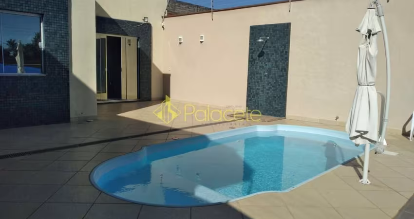 Casa à venda 3 Quartos, 2 Suites, 3 Vagas, 124M², Residencial Estoril, Taubaté - SP