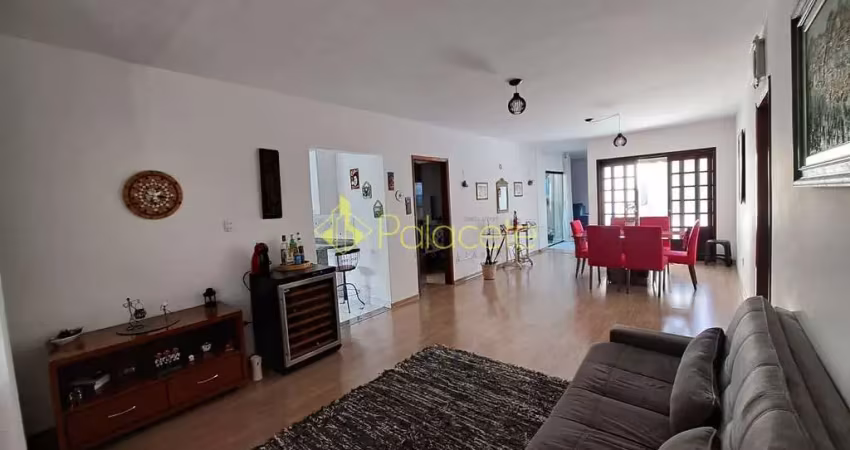 Casa à venda 4 Quartos, 2 Suites, 2 Vagas, 300M², Residencial Campo Belo, Pindamonhangaba - SP