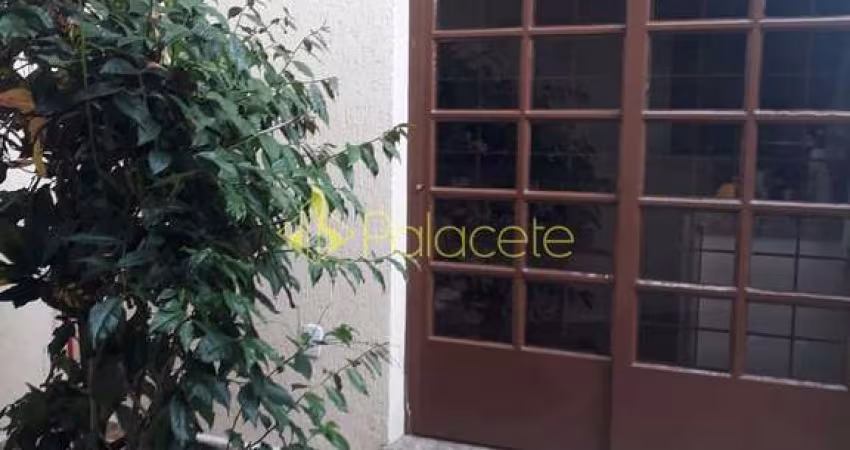 Casa à venda 3 Quartos, 1 Suite, 5 Vagas, 300M², Residencial Comercial Vila Verde, Pindamonhangaba