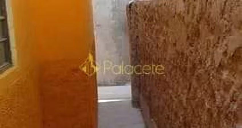 Casa à venda 5 Quartos, 2 Suites, 4 Vagas, 180M², Jardim Maria Augusta, Taubaté - SP