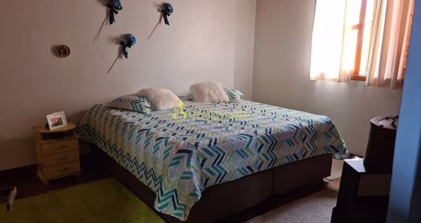 Casa à venda 4 Quartos, 3 Vagas, 300M², Crispim, Pindamonhangaba - SP