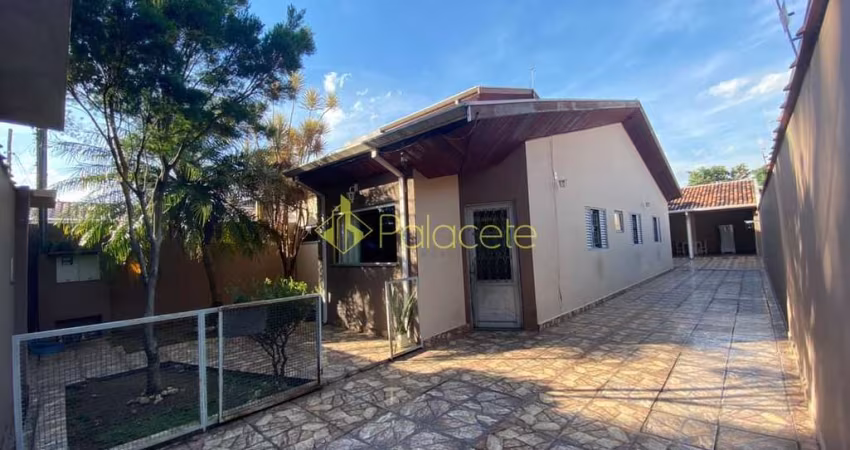 Casa à venda 4 Quartos, 2 Suites, 6 Vagas, 300M², Jardim Gurilândia, Taubaté - SP