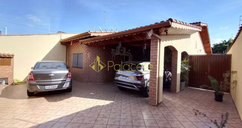 Casa à venda 3 Quartos, 1 Suite, 5 Vagas, 300M², Jardim Gurilândia, Taubaté - SP