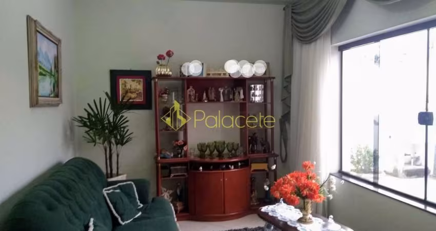 Casa à venda 3 Quartos, 2 Suites, 2 Vagas, 250M², Estiva, Taubaté - SP