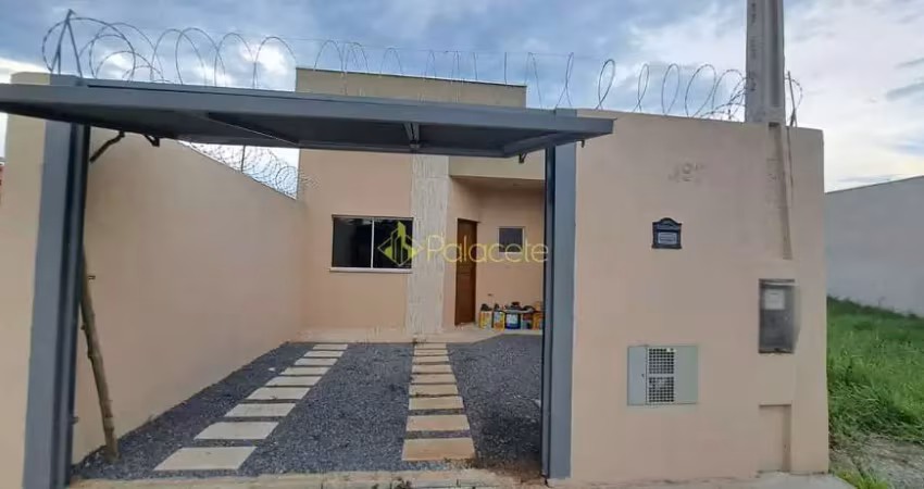 Casa à venda 2 Quartos, 1 Suite, 2 Vagas, 125M², Residencial e Comercial Portal dos Eucaliptos, Pin