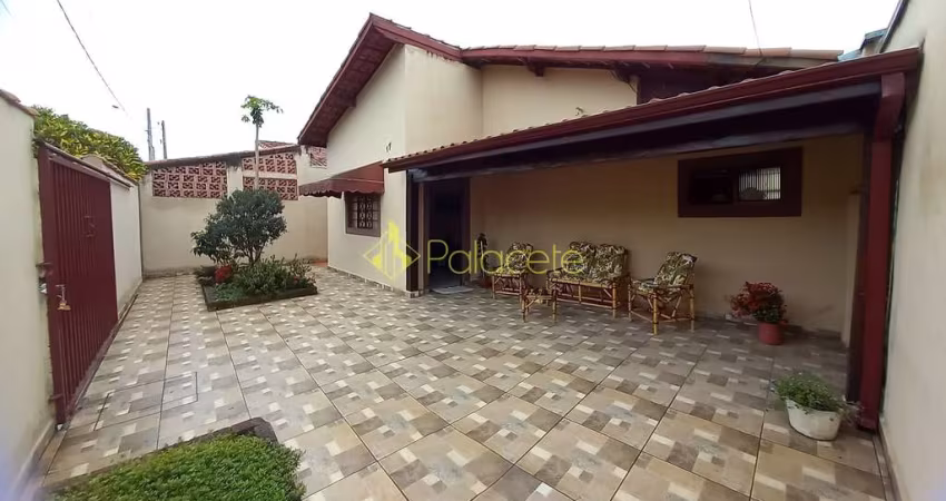 Casa à venda 3 Quartos, 2 Vagas, 260M², Residencial Maricá, Pindamonhangaba - SP