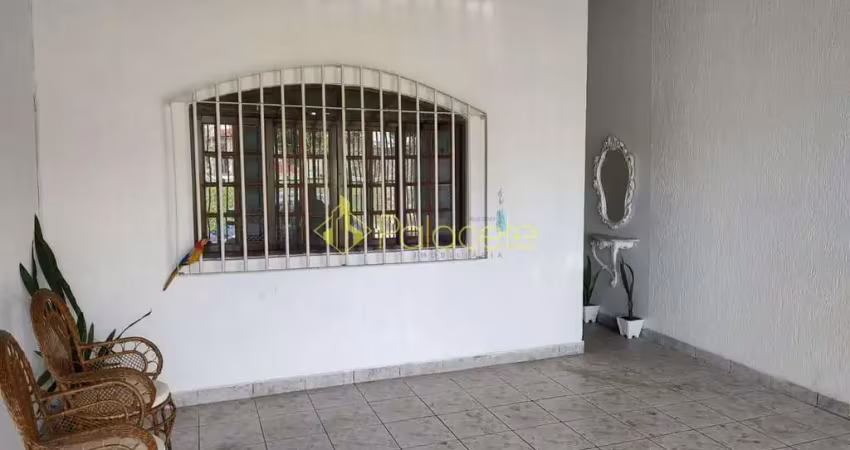 Casa à venda 2 Quartos, 1 Suite, 2 Vagas, Crispim, Pindamonhangaba - SP