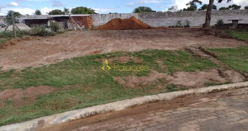 Terreno à venda 386M², Abaete, Taubaté - SP | Condomínio Lilian Schneider