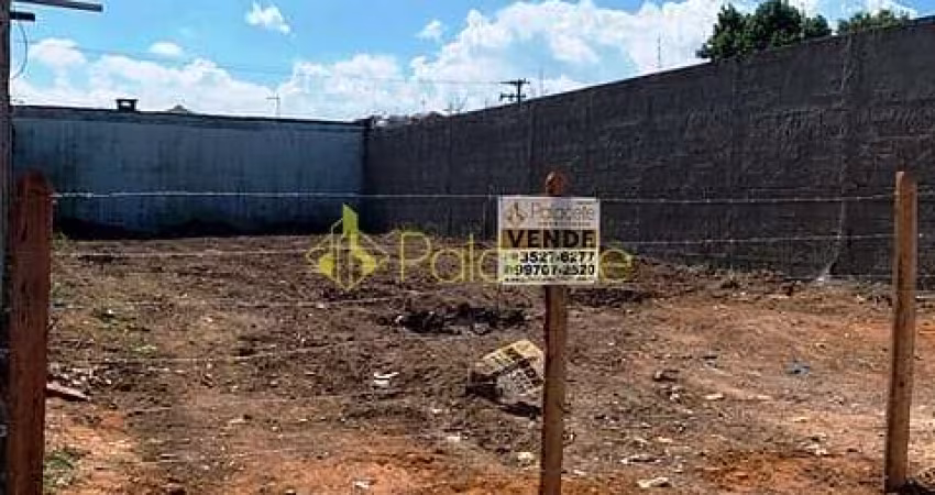 Terreno plano à venda 250M², Conjunto Residencial Araretama, Pindamonhangaba - SP