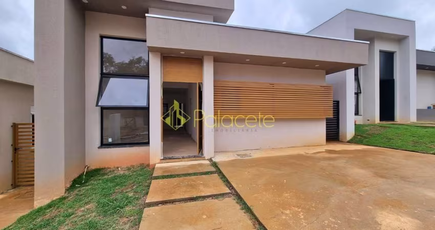 Casa à venda 3 Quartos, 1 Suite, 2 Vagas, 250M², Parque Lago Azul, Pindamonhangaba - SP | Vita Vill
