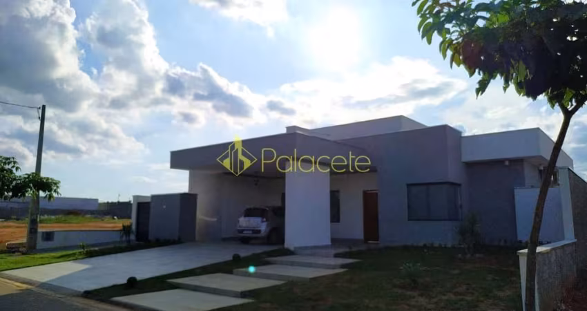 Casa à venda 3 Quartos, 1 Suite, 3 Vagas, 774M², Condominio Residencial Colonial Village II, Pindam