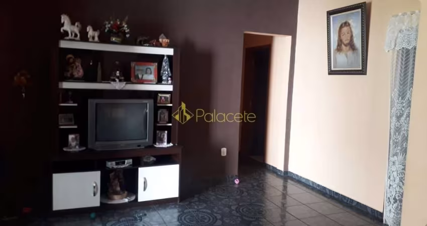 Casa à venda 3 Quartos, 1 Suite, 2 Vagas, 340.4M², Centro, Aparecida - SP