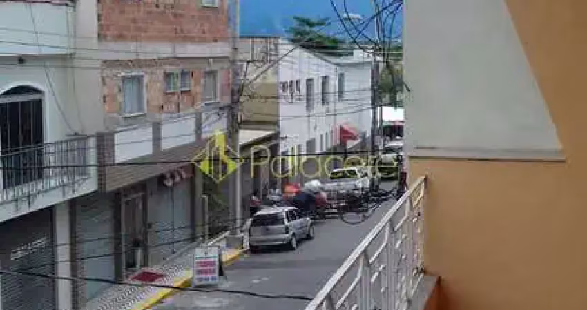 Casa à venda 4 Quartos, 1 Vaga, 261.6M², Centro, Aparecida - SP