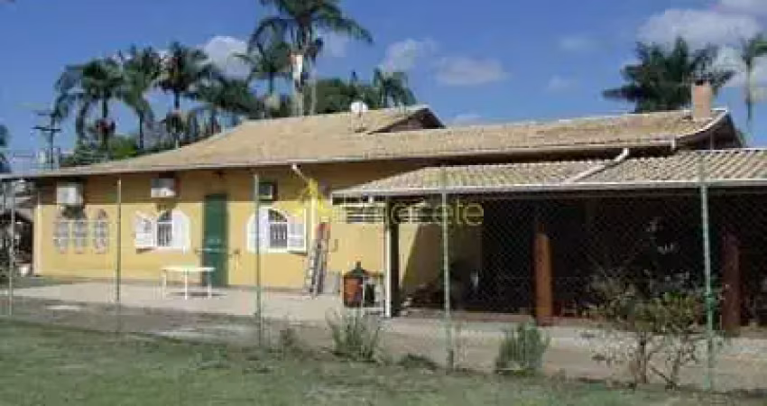 Casa à venda 5700M², Santana, Pindamonhangaba - SP
