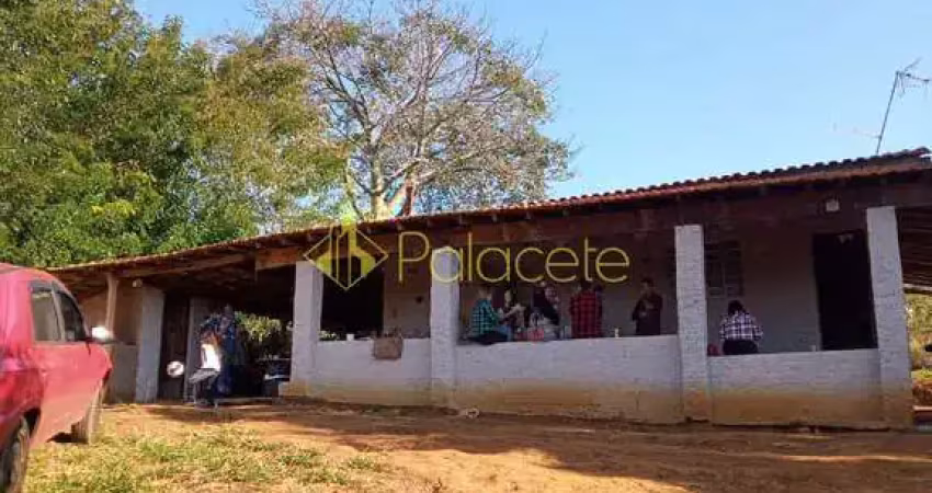 Chácara à venda 3 quartos, 1 suite, 10 vagas, 2000m², goiabal, pindamonhangaba - sp