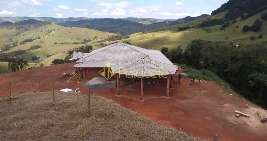 Chácara à venda 3 quartos, 10 vagas, 27000m², zona rural, cambuí - mg