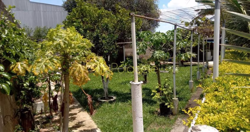 Chácara à venda 2 Quartos, 1 Suite, Piracangaguá, Taubaté - SP