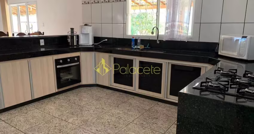 Chácara à venda 3 Quartos, 1 Suite, 3 Vagas, 1086.86M², Mandú, Pindamonhangaba - SP
