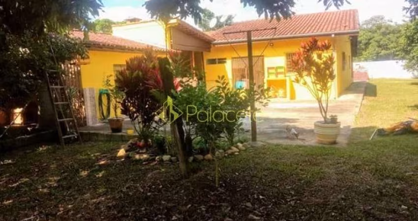 Chácara à venda 2 Quartos, 1 Suite, 2 Vagas, 530M², Parque Shangrilá, Pindamonhangaba - SP