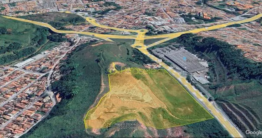 Terreno de 35.710,56 m² em frente ao spani atacado em guaratinguetá, ideal para empreendimentos de