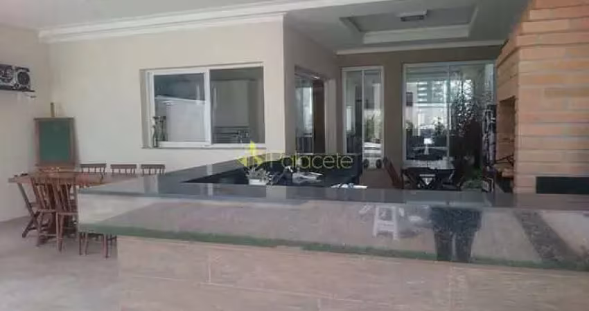 Casa à venda 3 quartos, 3 suites, 4 vagas, 390m², loteamento residencial campos do conde ii, tremem
