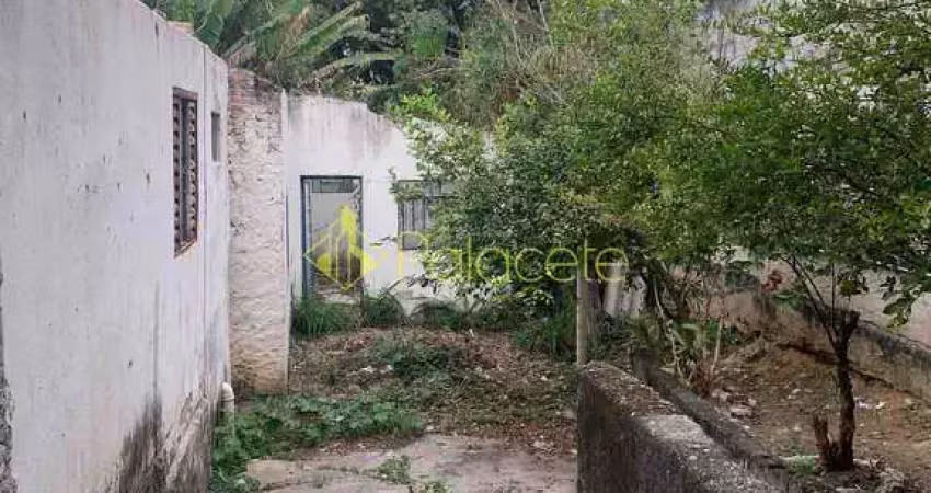 Casa à venda na Vila São José, Pindamonhangaba 