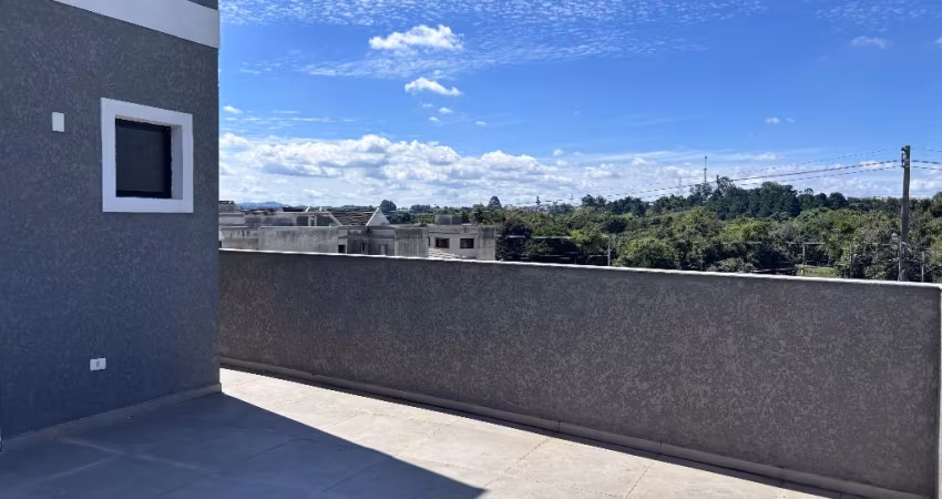Amplo espaço de terreno - sobrado de esquina