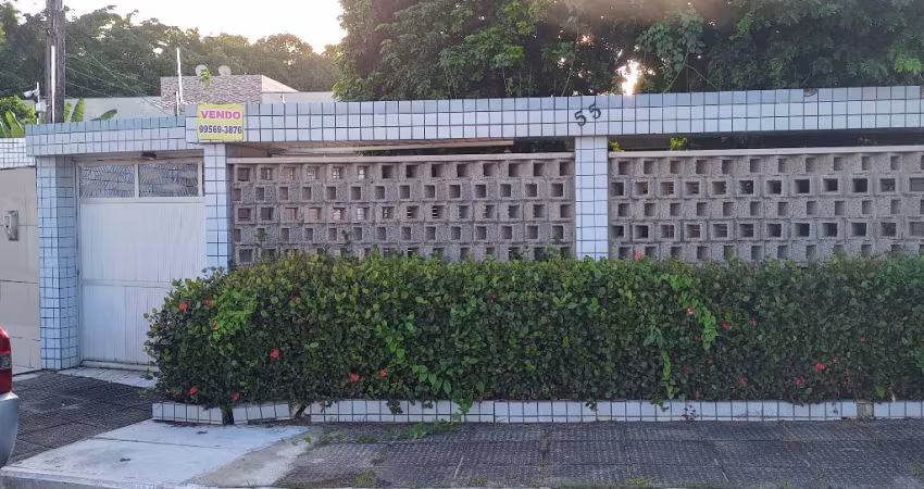 Casa a venda na VILA DO UMUARAMA no Barro