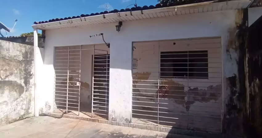 Casa a venda no engenho do meio 2 quartos, garagem, terraço.