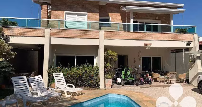 Casa com 5 dormitórios à venda, 430 m² por R$ 1.550.000,00 - Jardim Virginia - Guarujá/SP