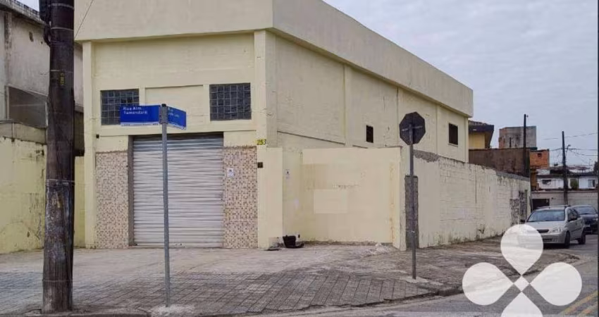 Galpão, 305 m² - venda por R$ 2.200.000,00 ou aluguel por R$ 12.614,07/mês - Estuário - Santos/SP