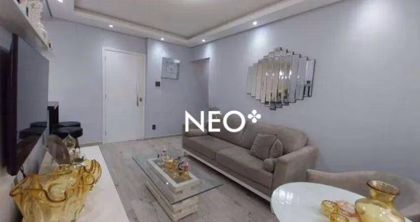 Apartamento mobiliado, 3 dormitórios, Pompéia, em Santos.