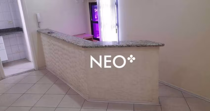 EXCELENTE CONJUNTO COMERCIAL, COM DUAS ENTRADAS, EM SANTOS